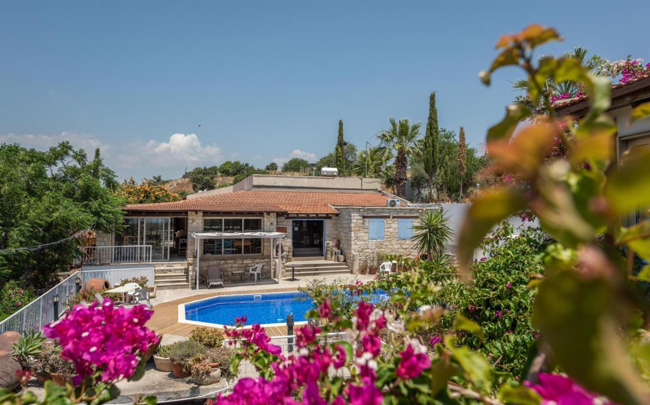 Adamos Hotel Apartments Tochni Exterior foto