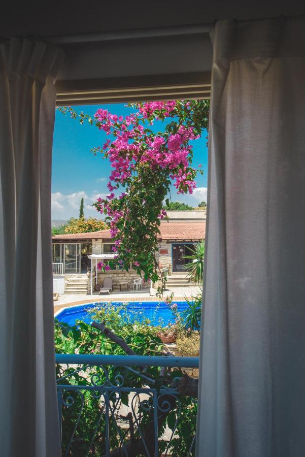Adamos Hotel Apartments Tochni Exterior foto